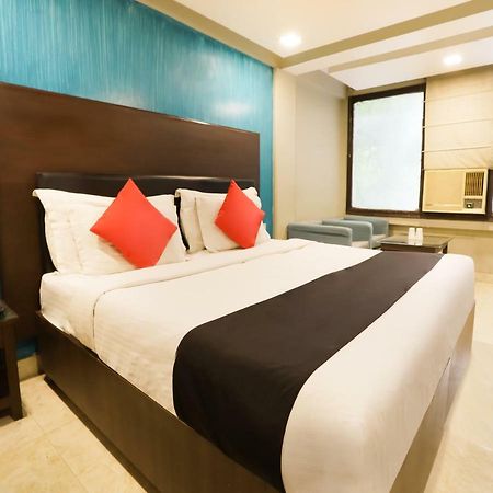 Hotel Bb Palace Дели Экстерьер фото