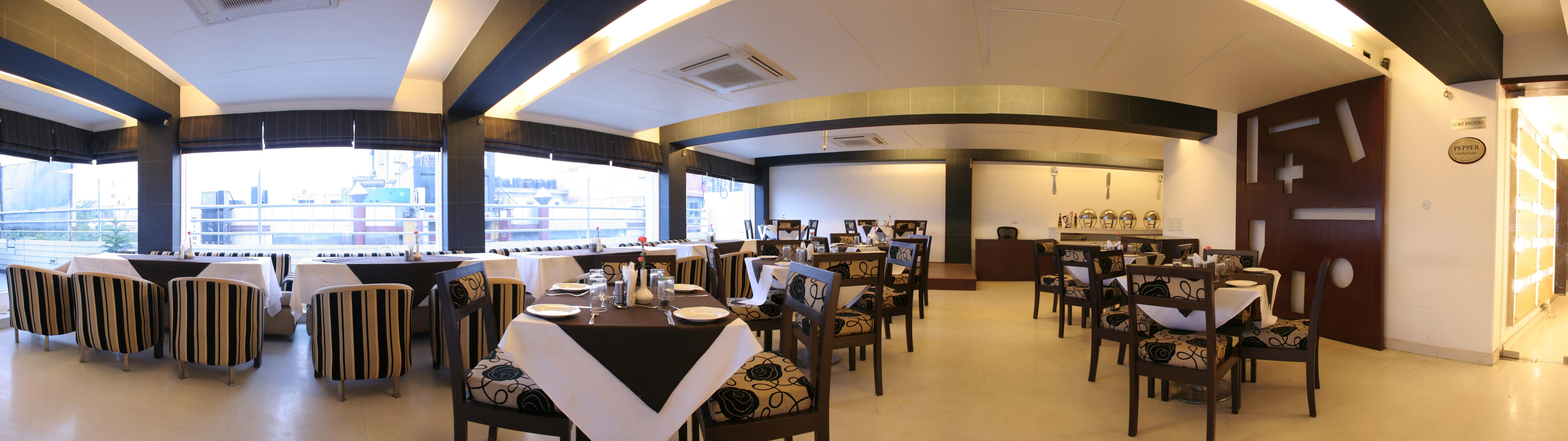 Hotel Bb Palace Дели Экстерьер фото