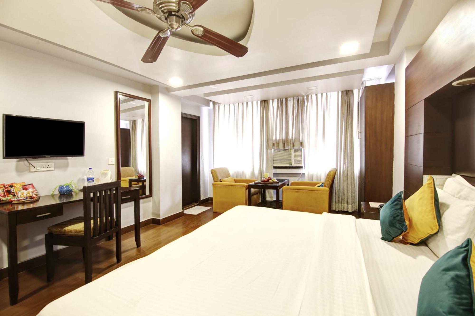 Hotel Bb Palace Дели Экстерьер фото