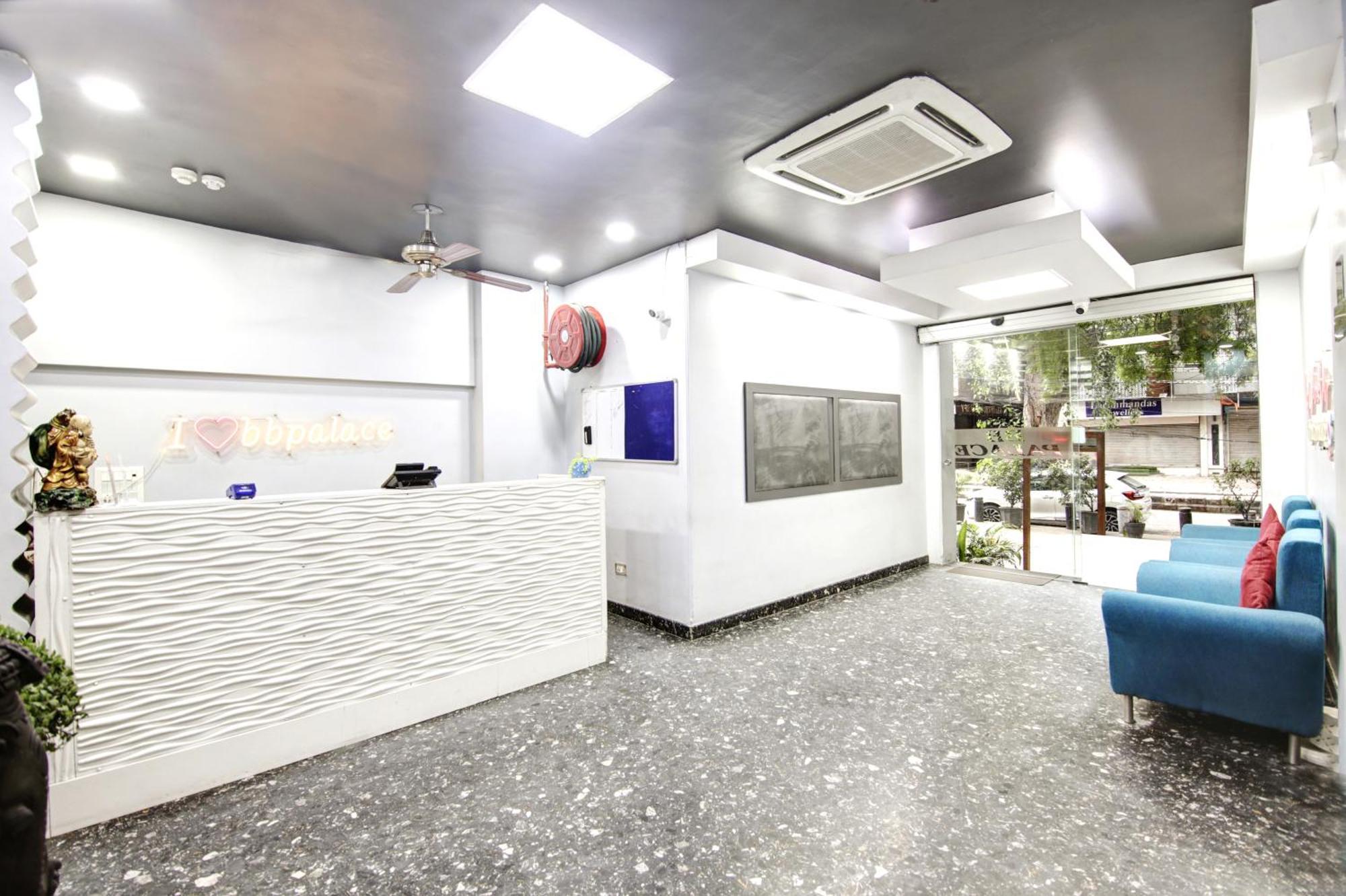 Hotel Bb Palace Дели Экстерьер фото