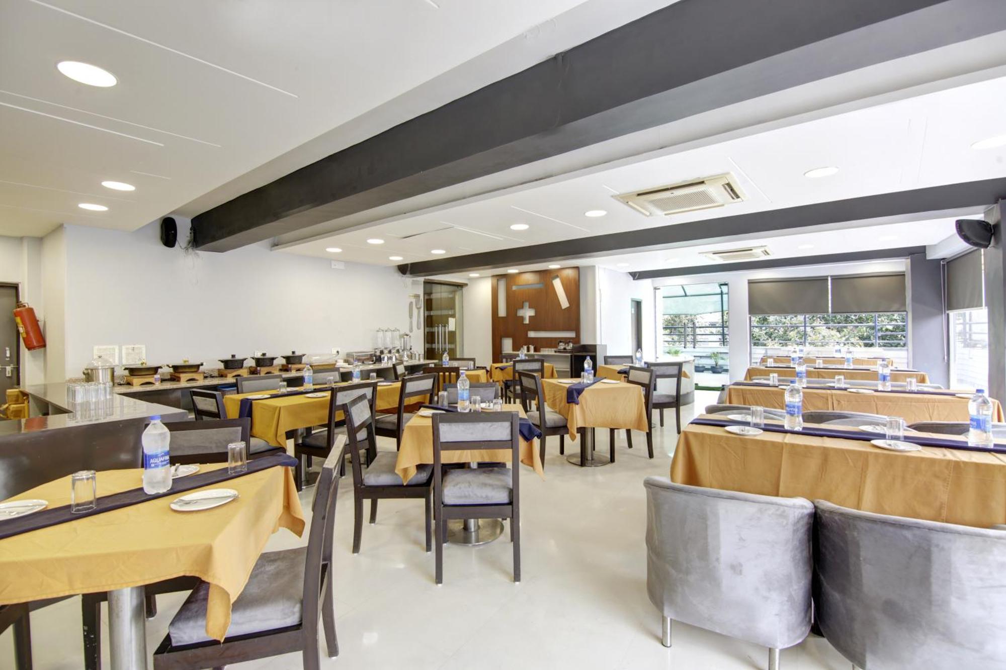 Hotel Bb Palace Дели Экстерьер фото