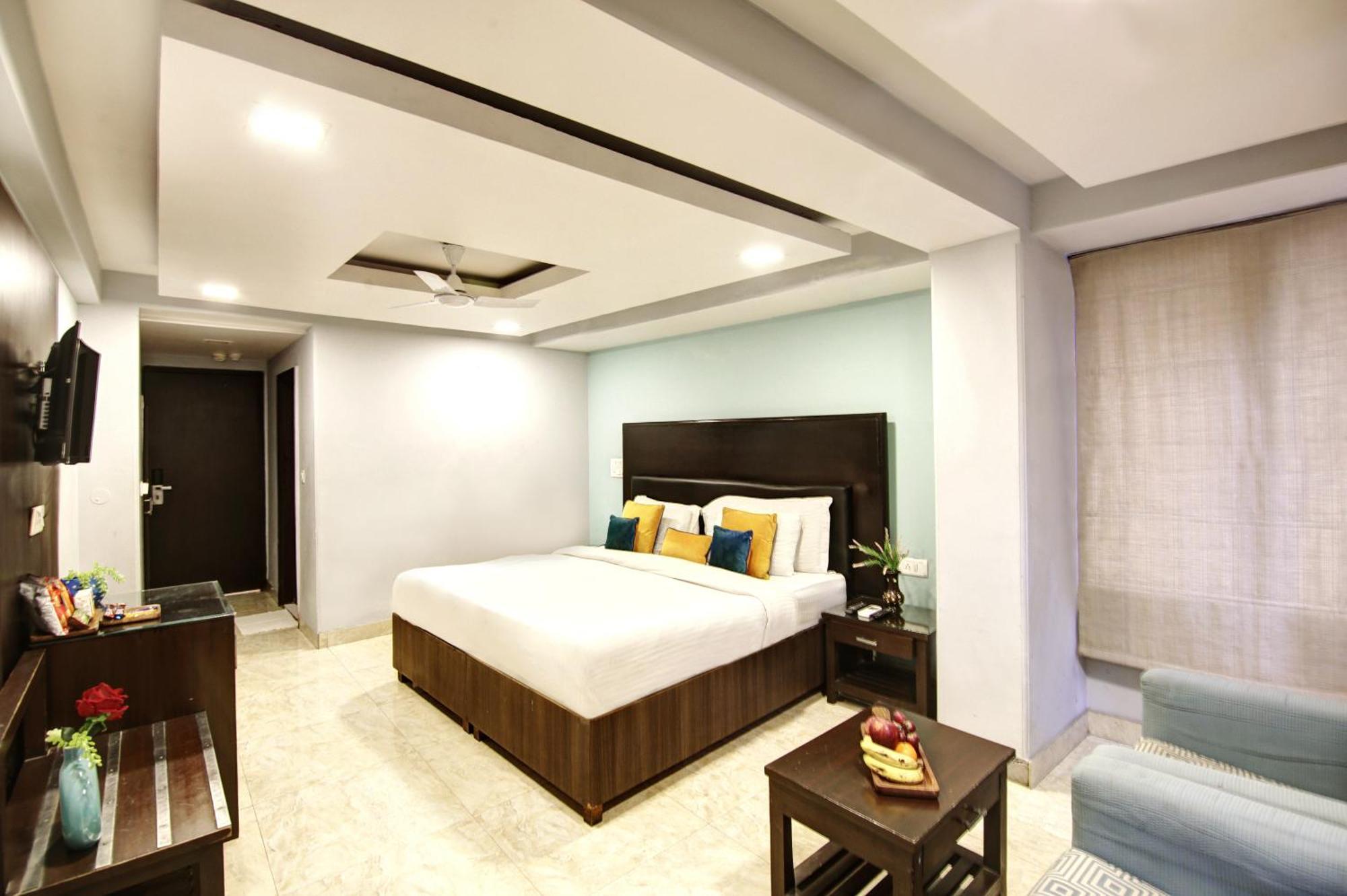 Hotel Bb Palace Дели Экстерьер фото