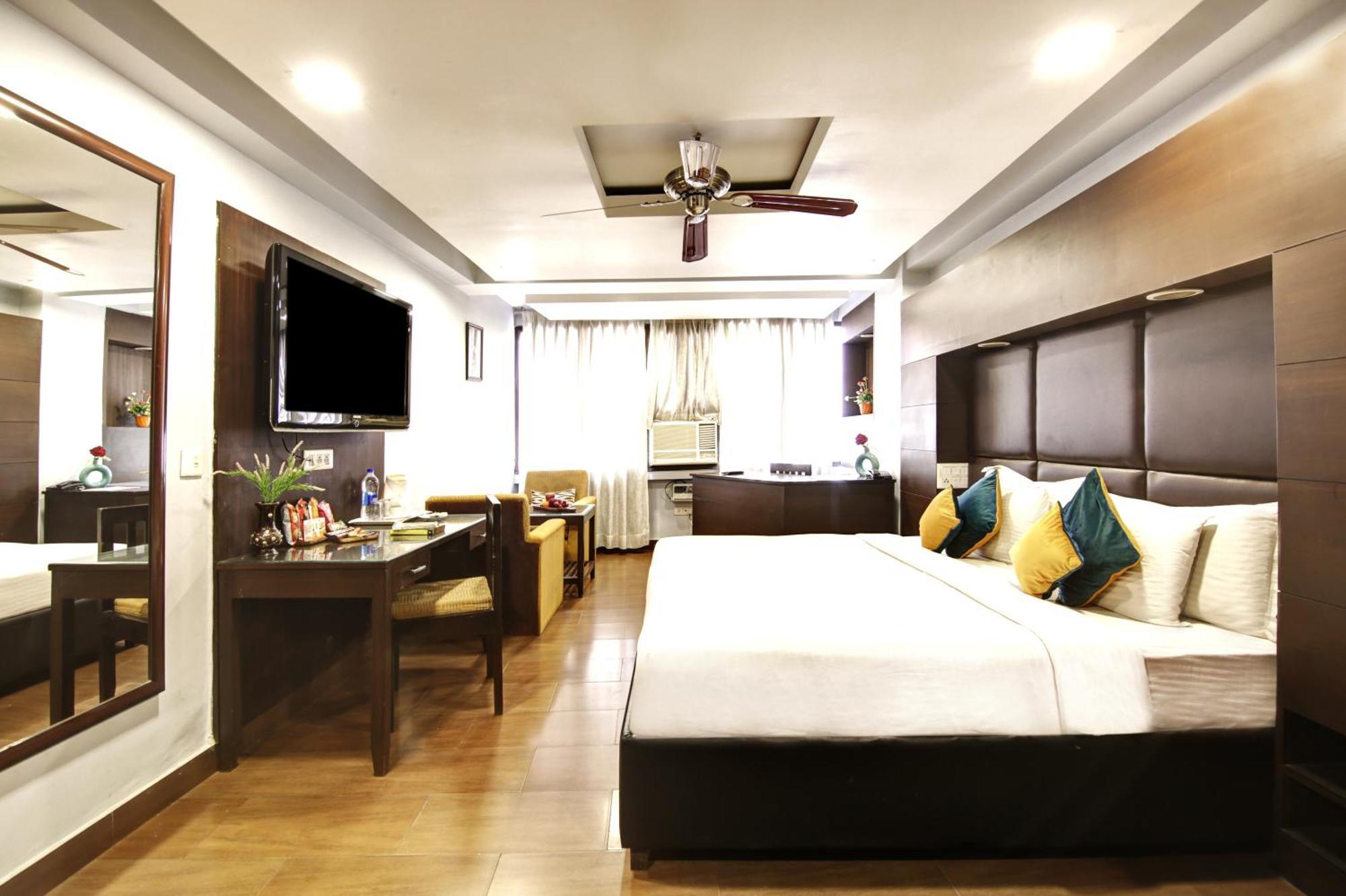 Hotel Bb Palace Дели Экстерьер фото