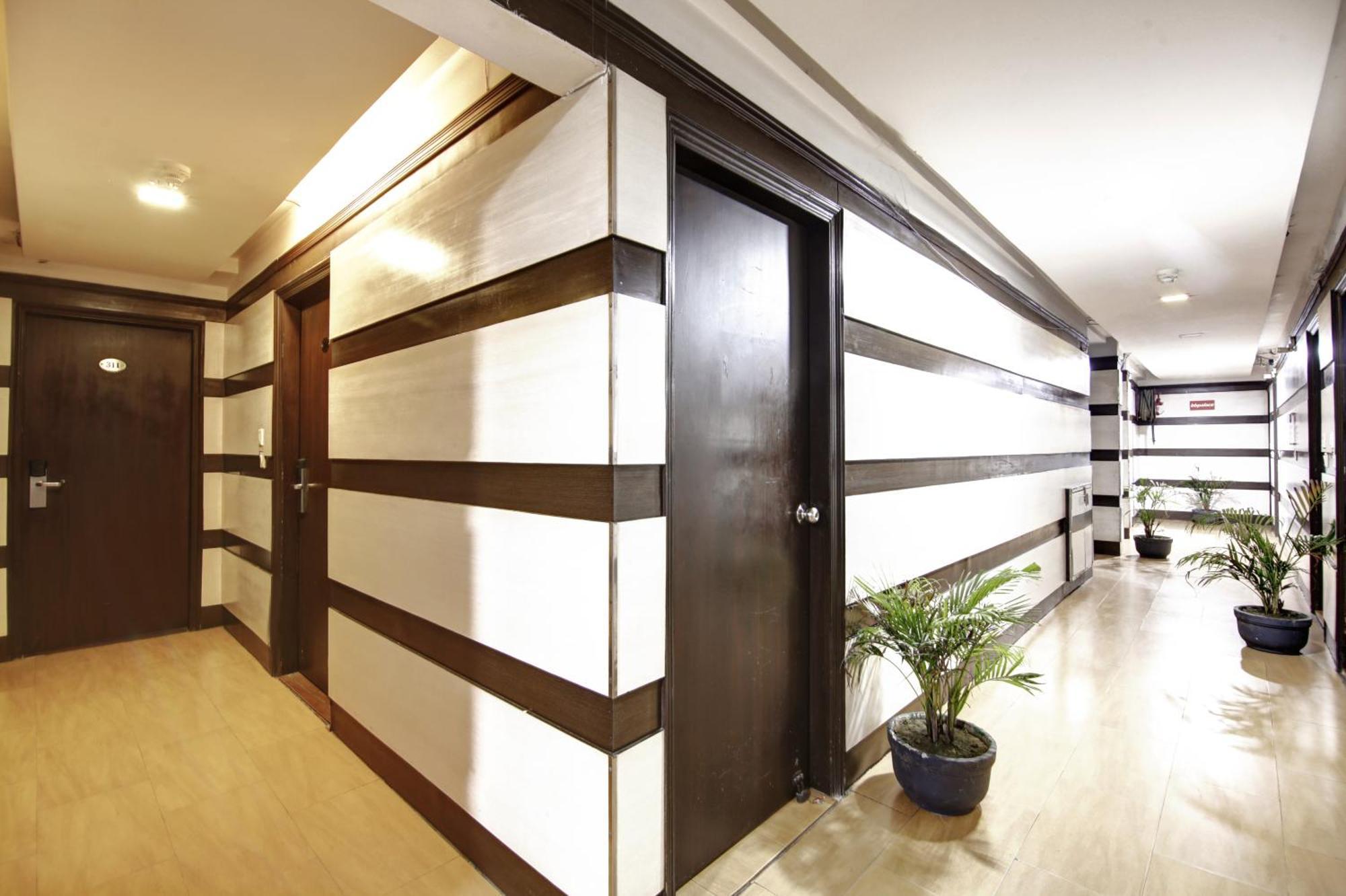 Hotel Bb Palace Дели Экстерьер фото